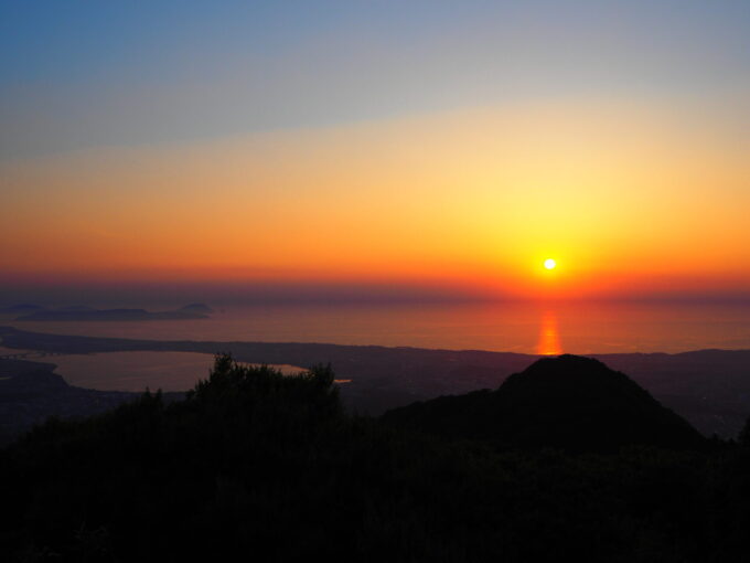 立花山山頂から眺める夕日